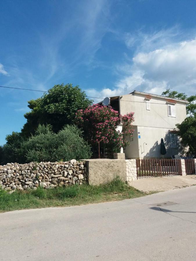 Apartman Nona Povljana Exterior foto
