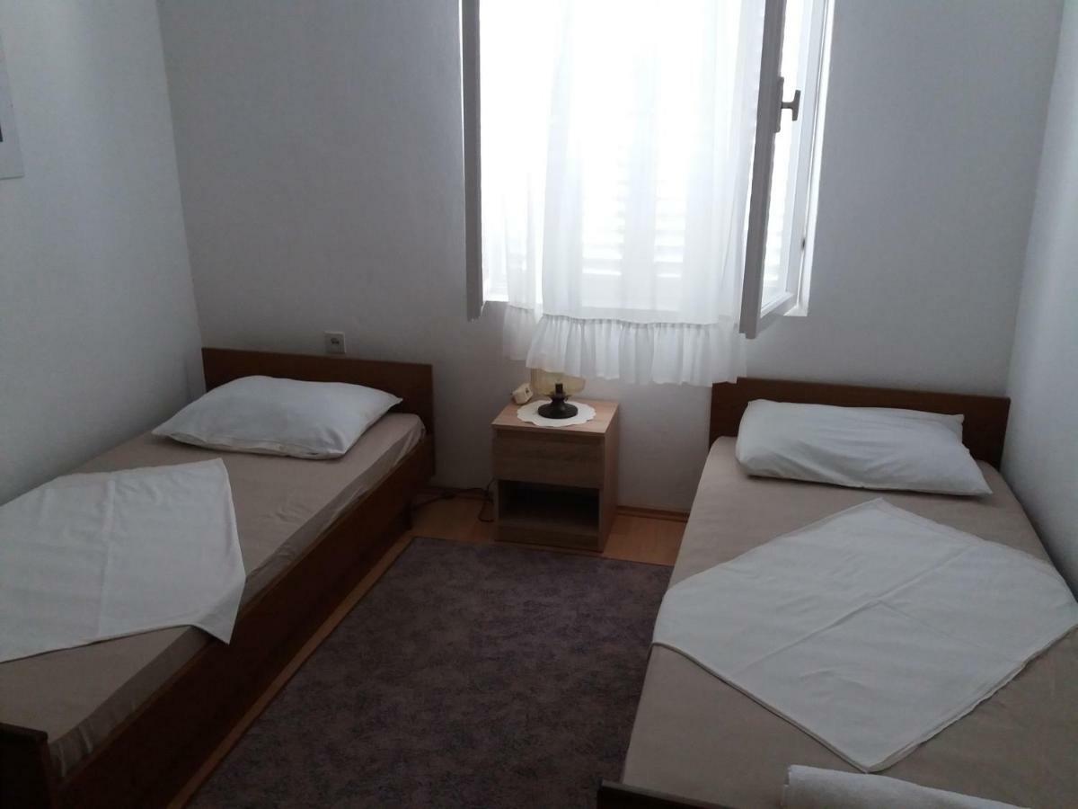 Apartman Nona Povljana Exterior foto