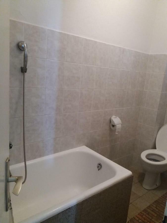 Apartman Nona Povljana Exterior foto