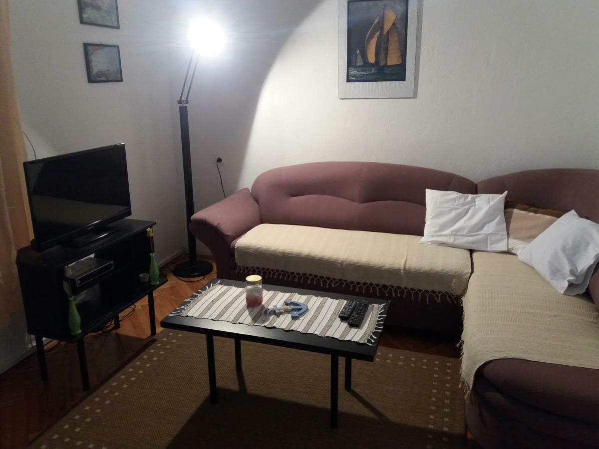 Apartman Nona Povljana Exterior foto