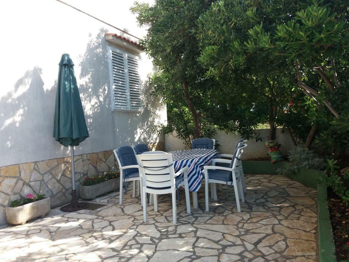 Apartman Nona Povljana Exterior foto
