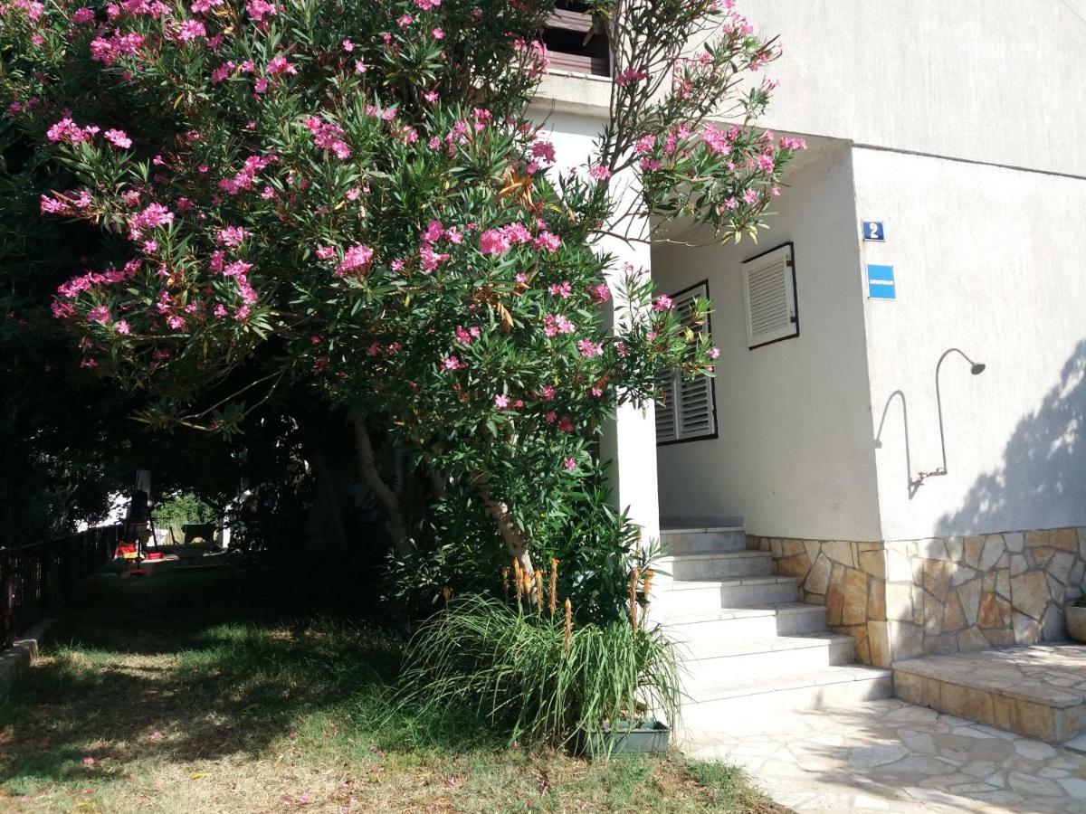 Apartman Nona Povljana Exterior foto
