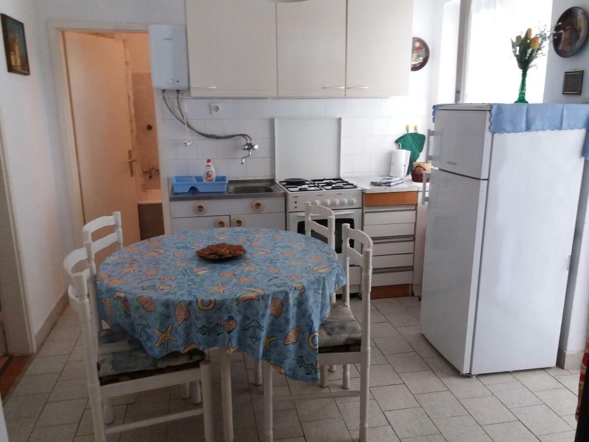 Apartman Nona Povljana Exterior foto